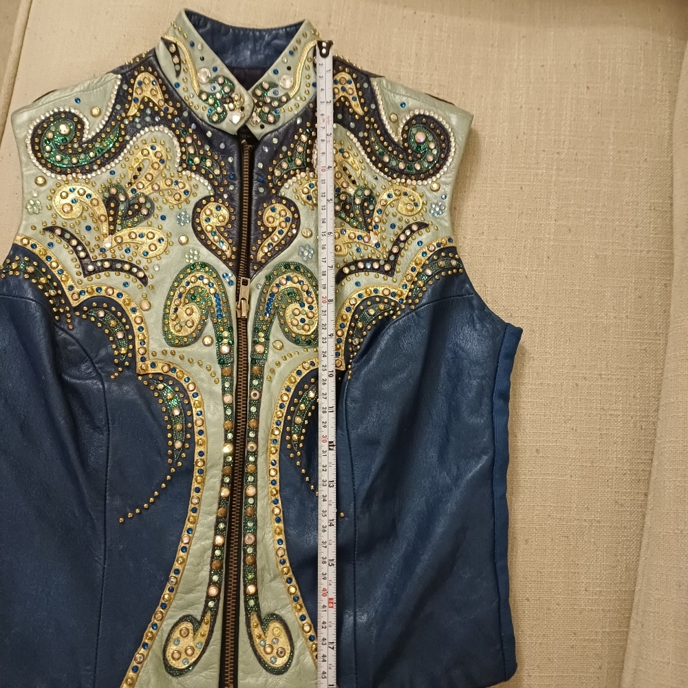 Showtime Collection Leather Rhinestone Vest - Picture 6 of 7